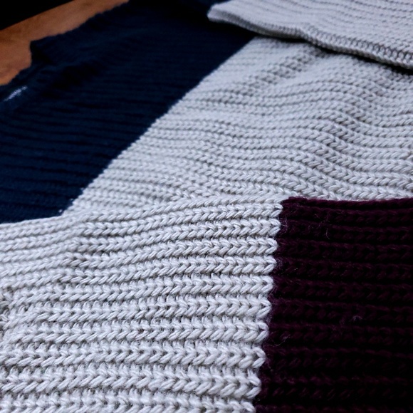 Forever 21 Men sweater - Picture 3 of 3